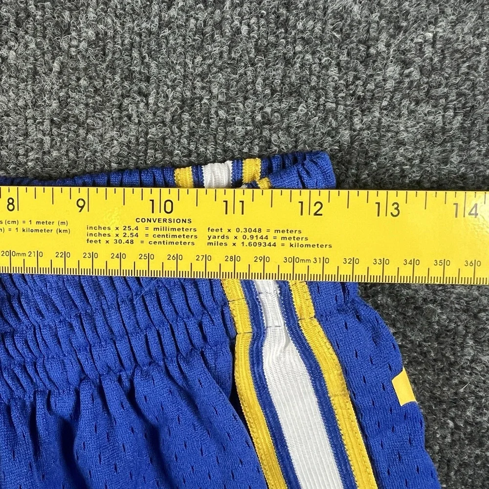 Mitchell & Ness NBA Road Swingman Shorts Golden State Warriors 81-82 Men's Small